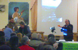 «Discarica, non basta il sequestro» Un momento del dibattito