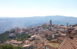 Groppoli: «Insieme si conta di più. Con i tagli agli sprechi si può investire» Scorcio di San Bartolomeo in Galdo