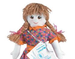 Adotta una Pigotta per aiutare un bambino una pigotta