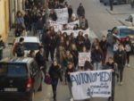 Dimensionamento scolastico: La protesta del comitato studentesco Dimensionamento scolastico: La protesta del comitato studentesco