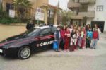 Gli alunni della ‘Leonardo Bianchi’ in visita dai Carabinieri Gli alunni della ‘Leonardo Bianchi’ in visita dai Carabinieri