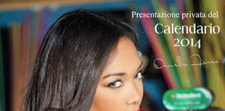 La miss Ornella Ferro presenta il suo calendario