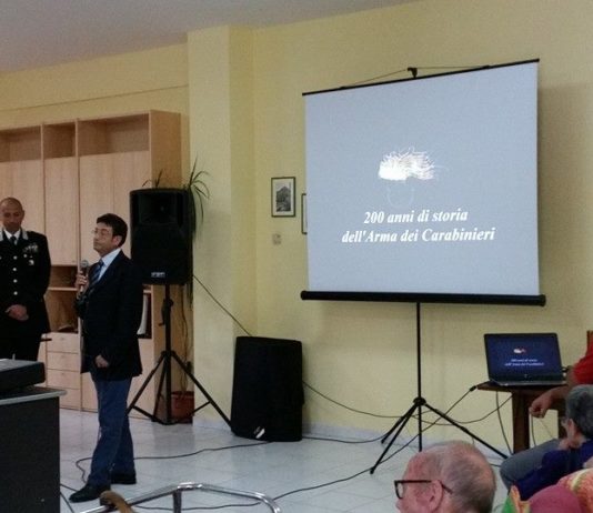 Gli anziani della casa di riposo incontrano i Carabinieri
