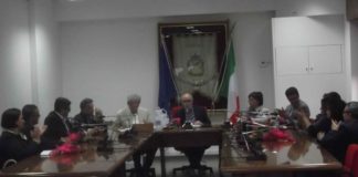 Il consiglio revoca la gestione associata per la pubblica illuminazione e ritocca il Puc