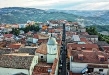 Nonostante tutto, pur sempre una città