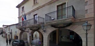 In un’aula stracolma di gente l’esordio del nuovo Consiglio