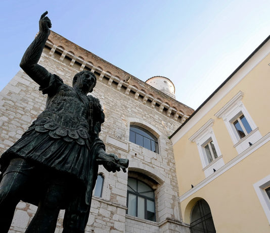 Provinciali, il Pd sfoglia la margherita: la ‘pole’ è di Damiano, l’outsider arriva dal Fortore