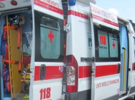 Auto contro scooter, gravissimo un 16enne