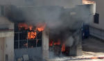 Vasto incendio in un laboratorio di tessuti Vasto incendio in un laboratorio di tessuti