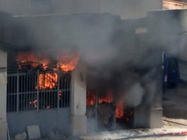 Vasto incendio in un laboratorio di tessuti