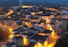 Il Comune di Roseto in soccorso alle attività: contributi fino a mille euro per chi è stato fermo durante l’emergenza