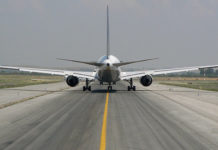 “Il giorno della svolta” del Gino Lisa. Piemontese: “Foggia diventa grande”. Emiliano: “Ora è uguale agli altri aeroporti”