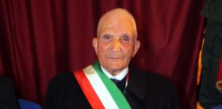 L’elettore più anziano d’Italia è Giovanni La Penna ha 110 anni e 327 giorni. E’ l’uomo più longevo d’Italia. Vive a Roseto Valfortore in provincia di Foggia