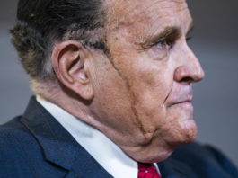 Rudolph Giuliani come Vittorio Emanuele II