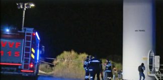 Muore folgorato vicino una pala eolica